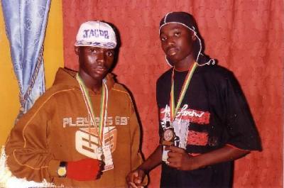 moi et mon  frere son nom c james